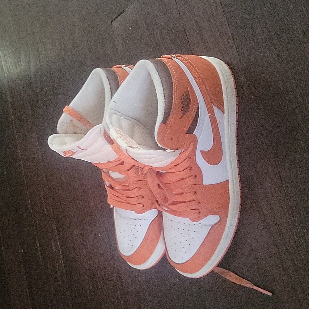Jordan Retro 1 - Picture 3 of 7